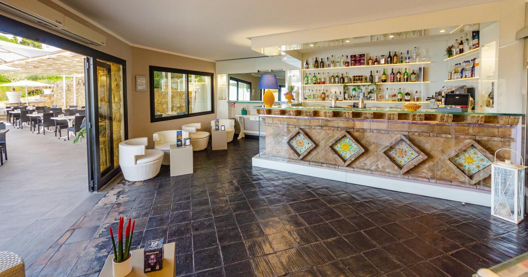 Calanica Resort تْشيفالو المظهر الخارجي الصورة