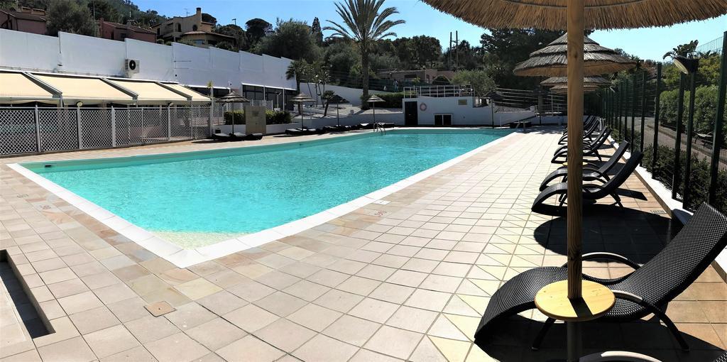 Calanica Resort تْشيفالو المظهر الخارجي الصورة