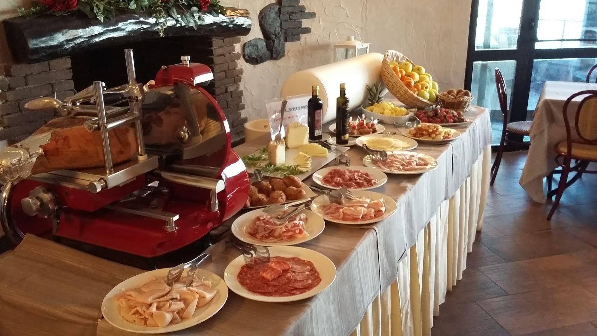 Calanica Resort تْشيفالو المظهر الخارجي الصورة