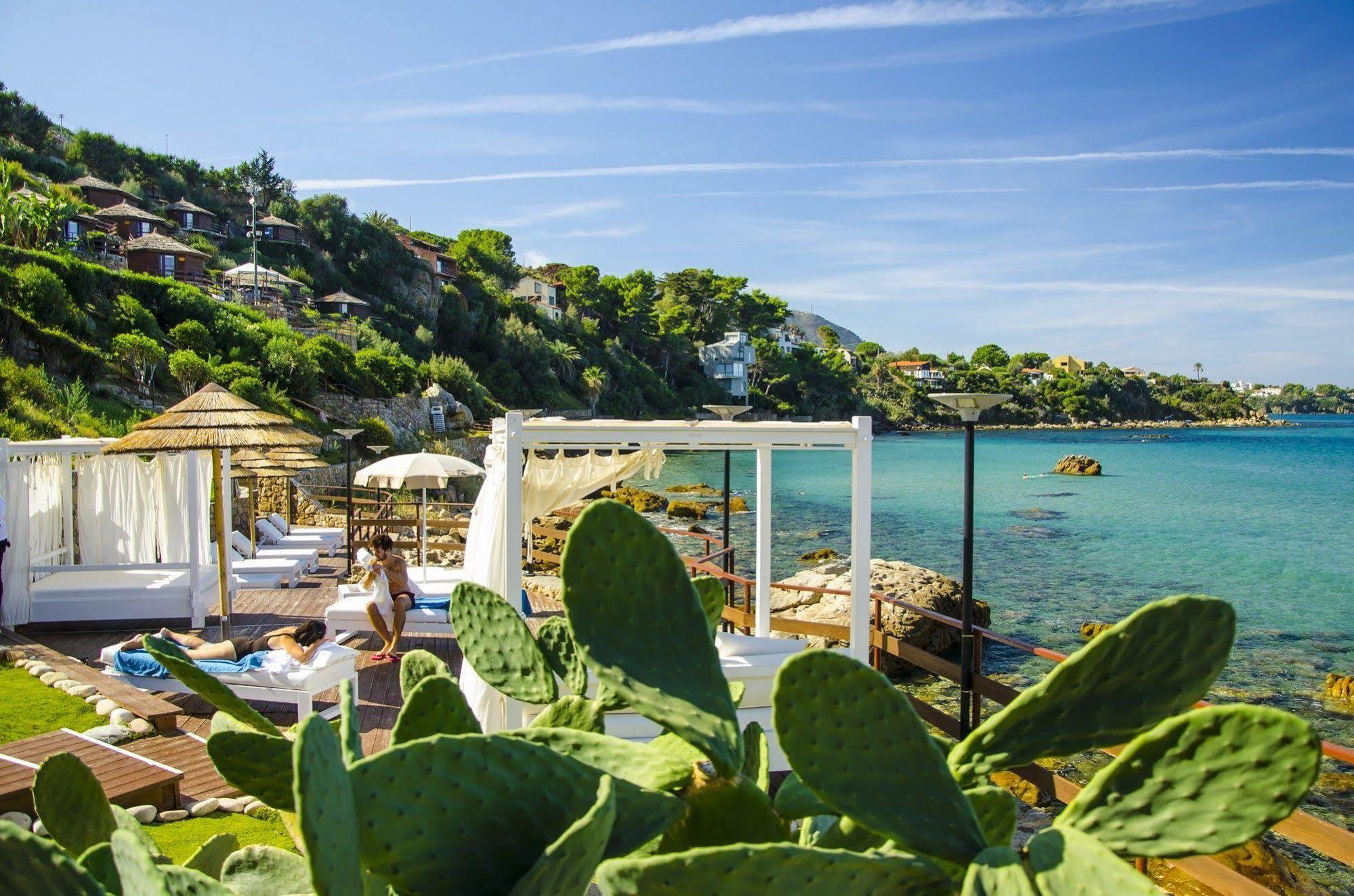 Calanica Resort تْشيفالو المظهر الخارجي الصورة